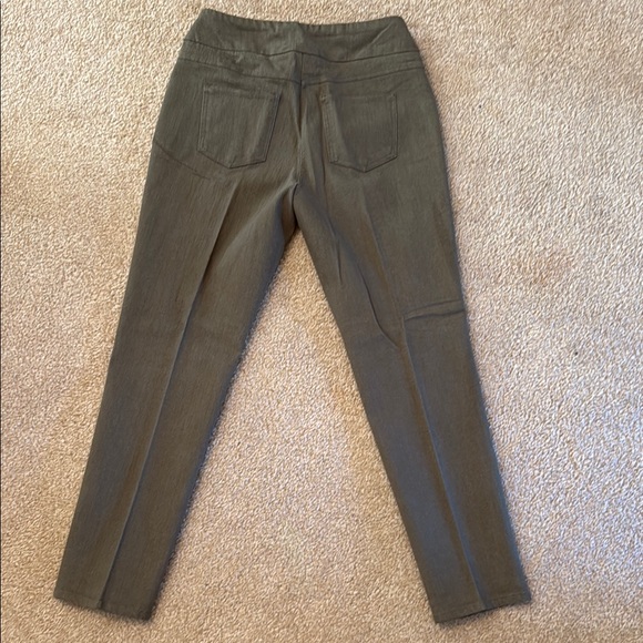 Ruby Rd. Green Pants - Picture 4 of 4